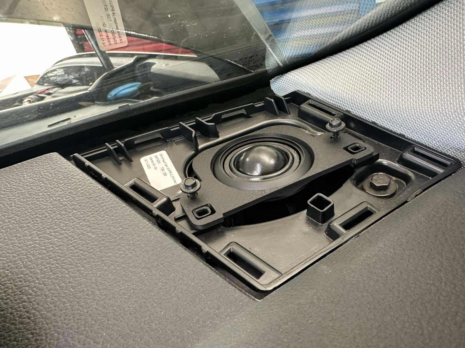 Пакет говорители и DSP усилвател за Audi A6 C8 image 17
