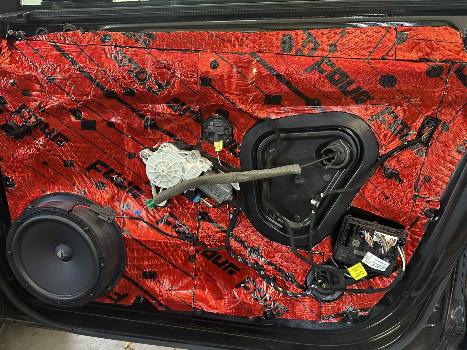 Пакет говорители и DSP усилвател за Audi A6 C8 image 15